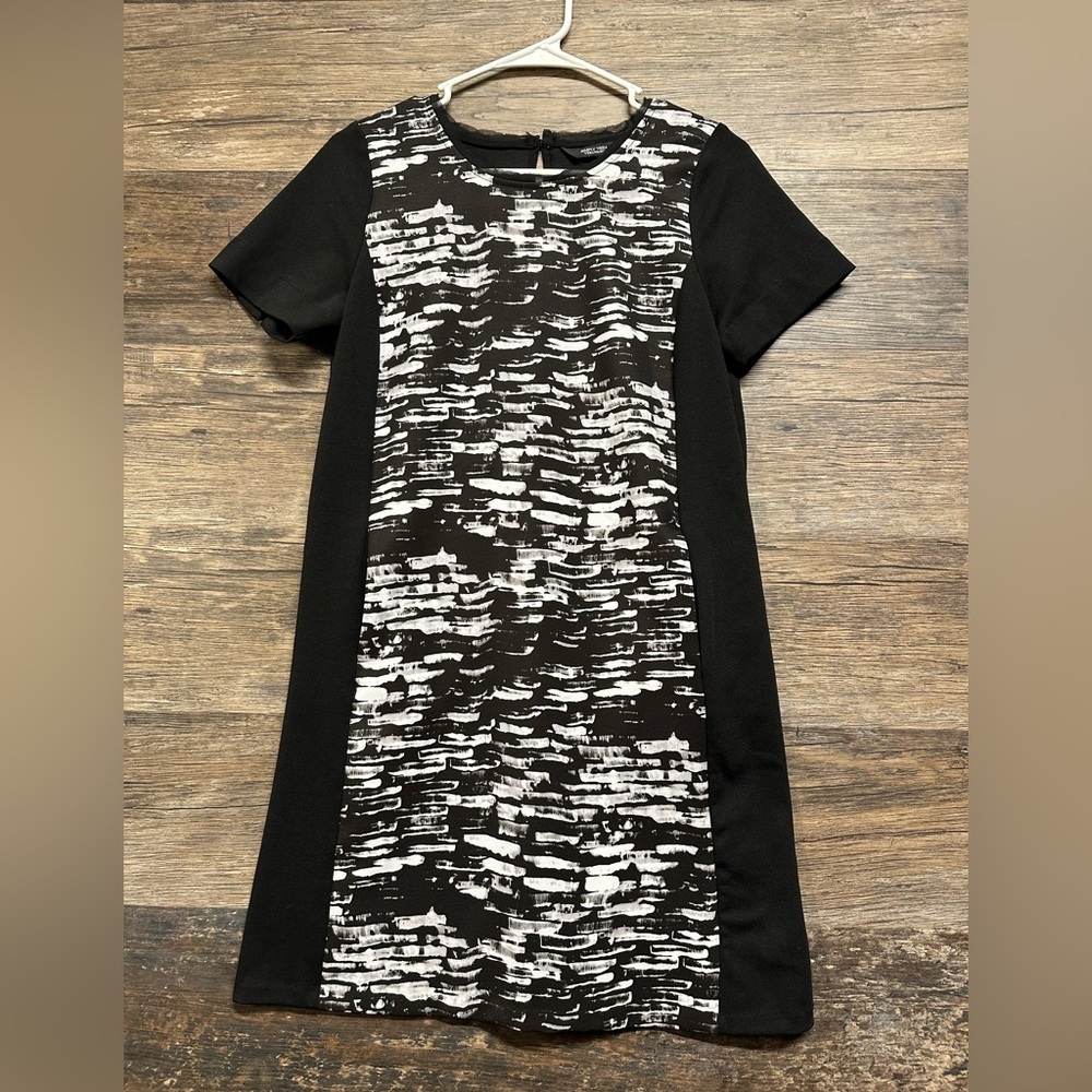 Simply Vera Vera Wang Black and White Crew Neck Sheath Dress